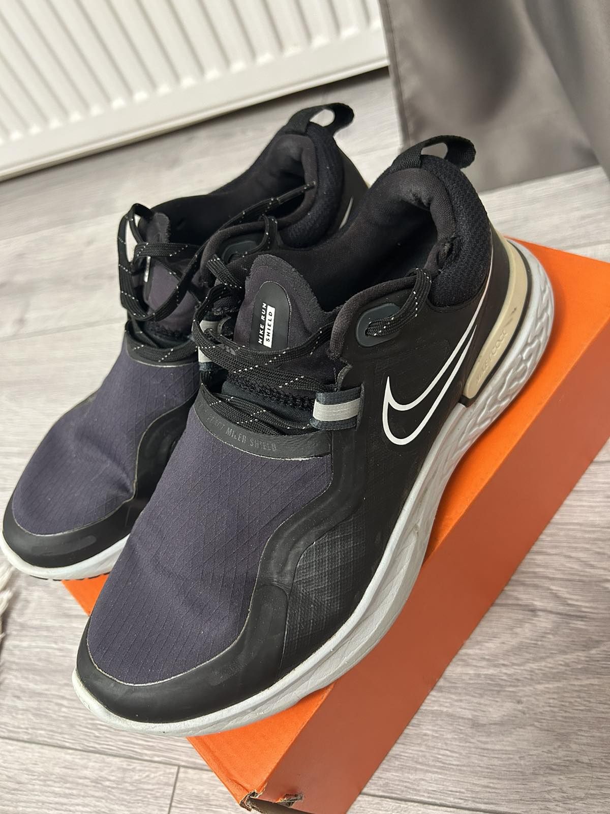 Дамски маратонки NIKE
