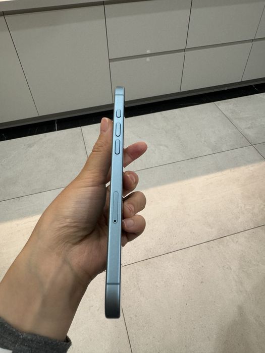 Iphone 16 plus 256gb почти новый