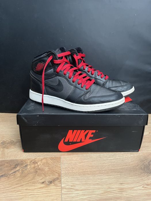 Nike air jordan 1 retro high og black satin