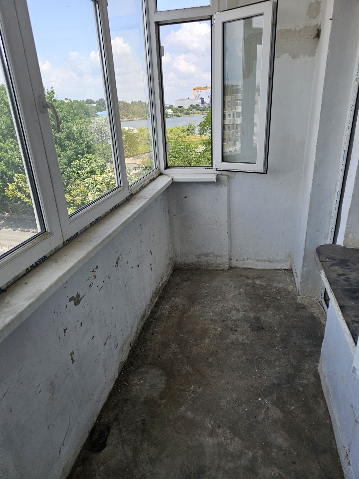Vind apartament 2 camere