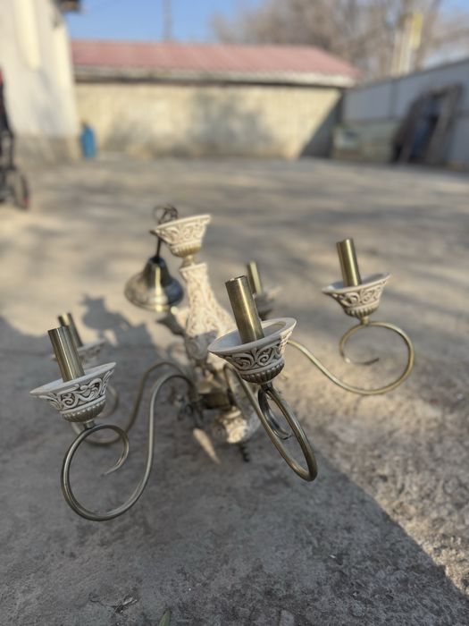 Продам люстра в хорошем состоянии