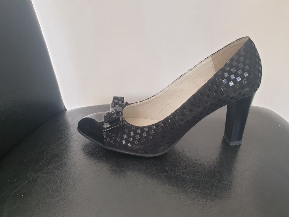 Pantofi superbi stiletto negri