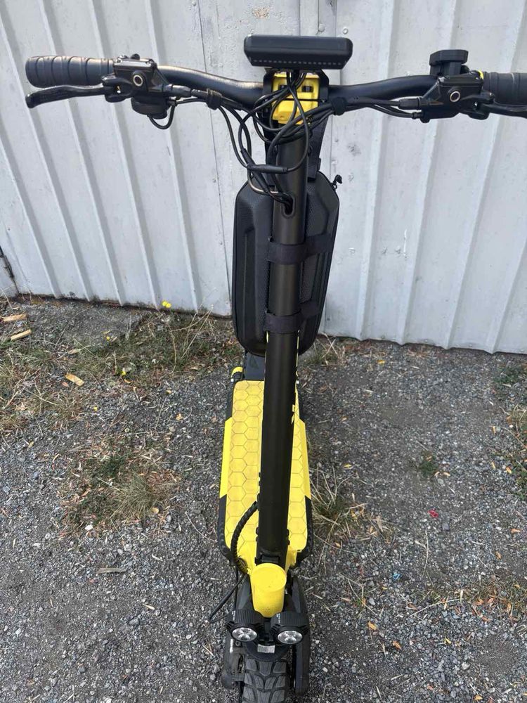 Електрическа тротинетка MANTA XRider F10Pro