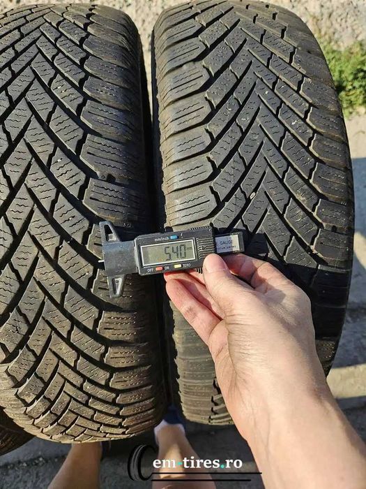 SET 4 Anvelope Iarna 185/65 R15 CONTINENTAL WinterContact TS860 LOGAN