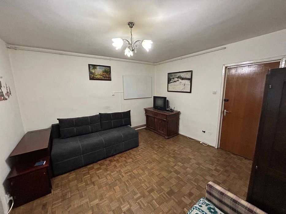 Garsoniera de vanzare-Brasov, Calea Bucuresti