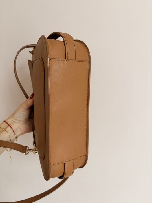 Furla flow цвят brandy