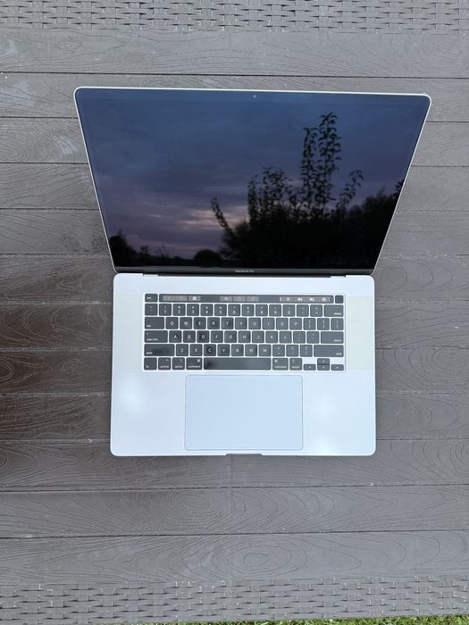 MacBook Pro 16” 2019
