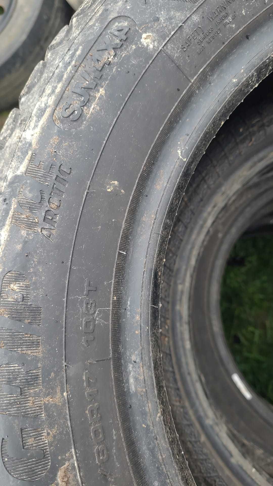 4 anvelope noi , purtate 1 sezon , 225 60 R17 , 4*4 , CA NOi