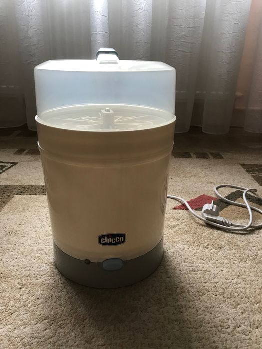 Sterilizator biberoane Chicco