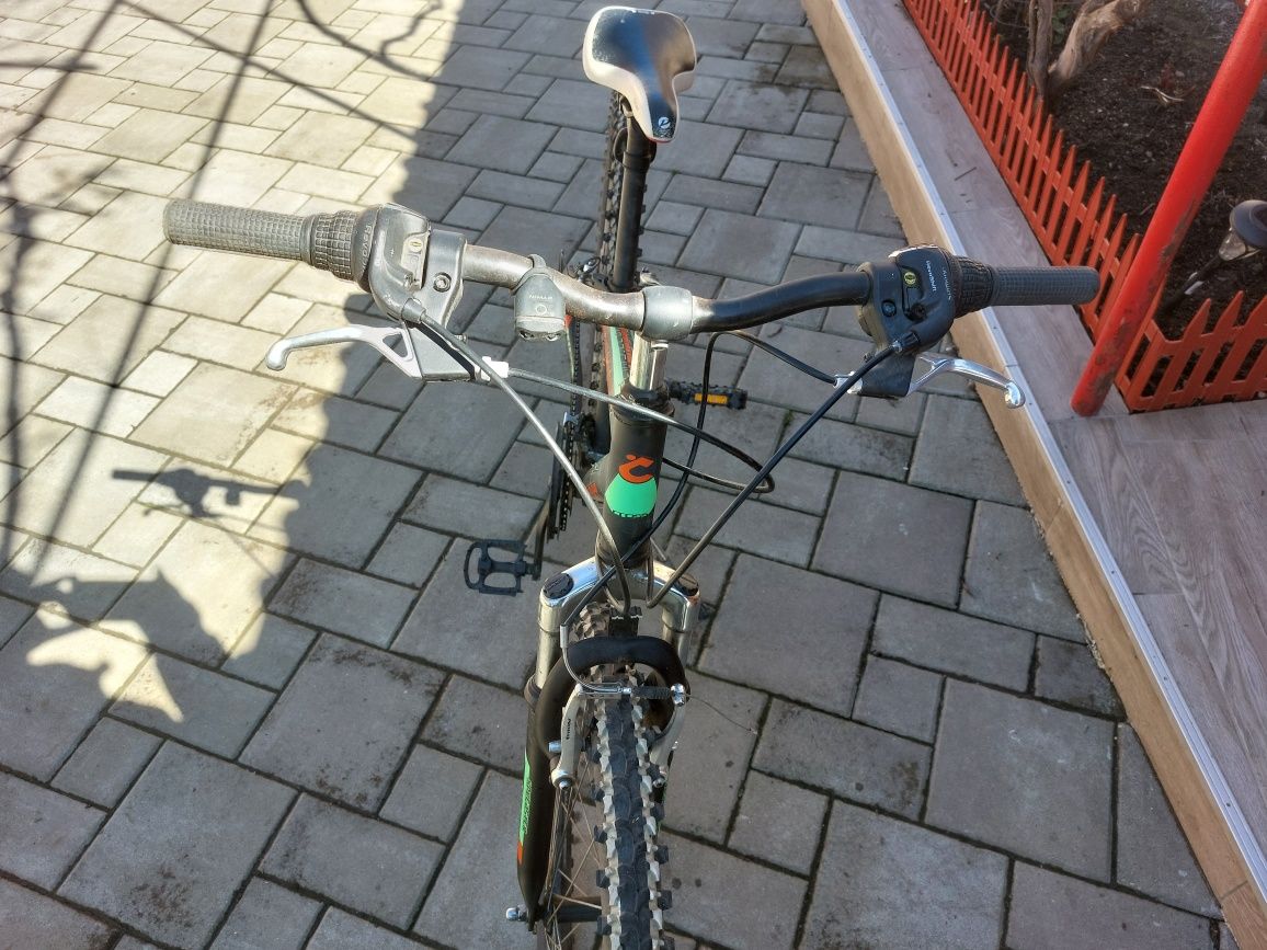 Bicicleta cross 26