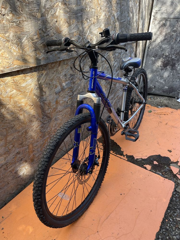 Bicicleta apollo  roti 26” frana pe disc cadru aluminiu