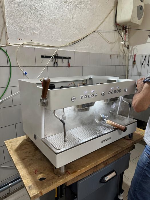 Masina de cafea espressor profesional multiboiler marzocco simonelli