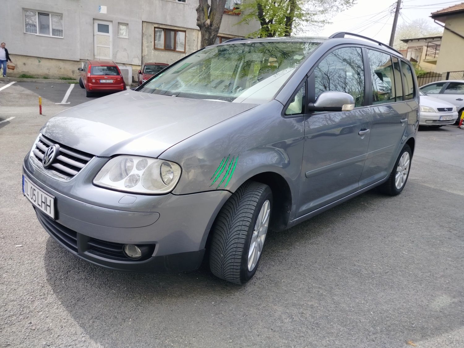 Touran 2.0 TDI vând sau schimb