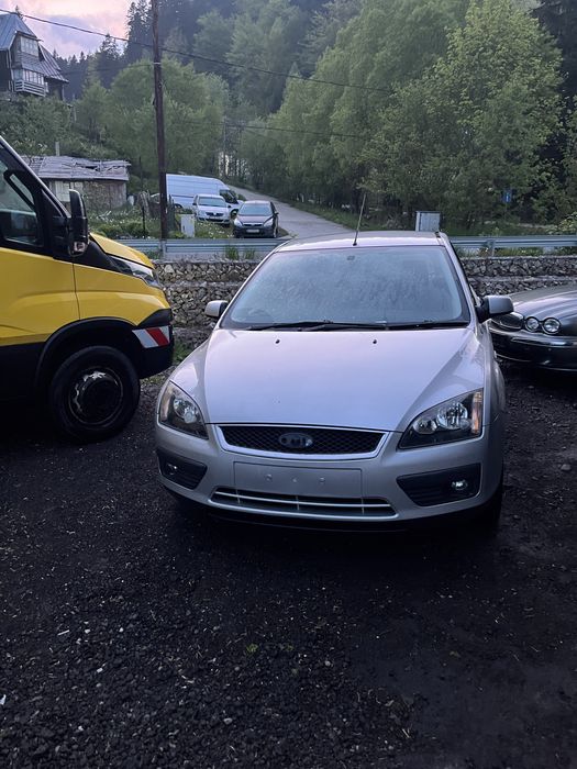 Dezmenbrez ford focus 2008