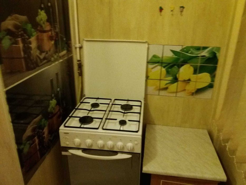 Inchiriez apartament 2 camere Faleza Sud (Poarta 6)