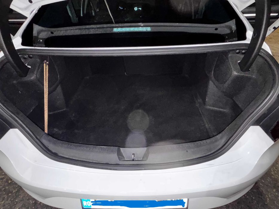 Vand Renault Megane Sedan din 2020