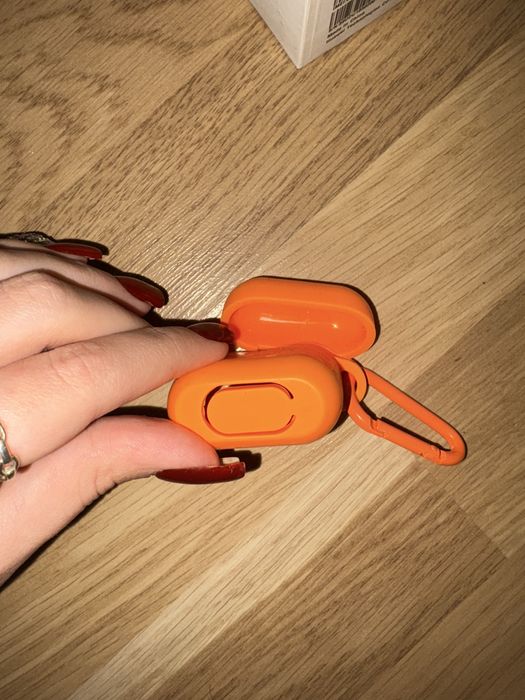 2 huse airpods ( vabd si separat)