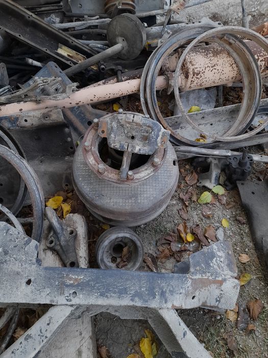 Зил передок сотилади