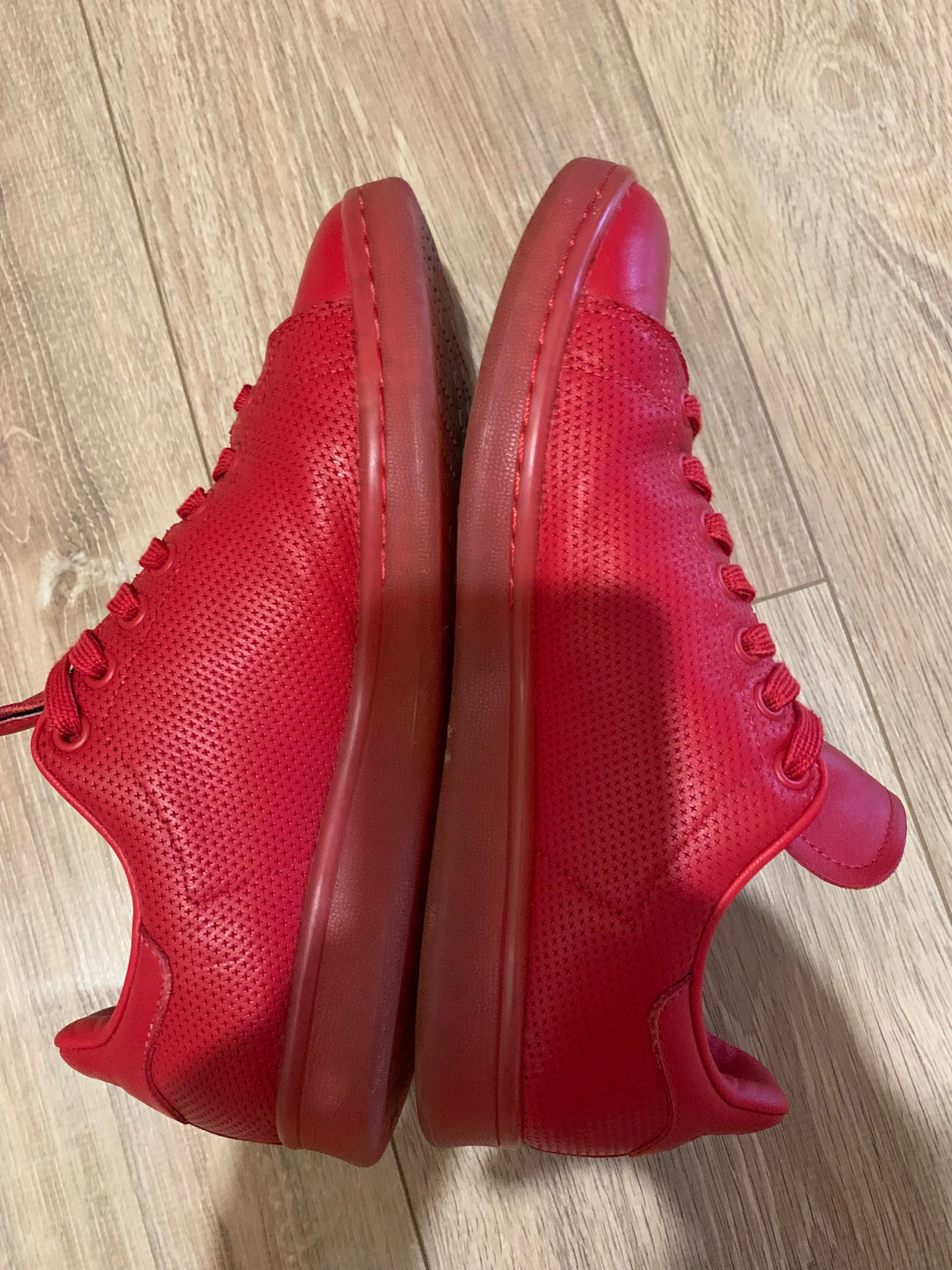 Adidas obuvki. Адидас обувки