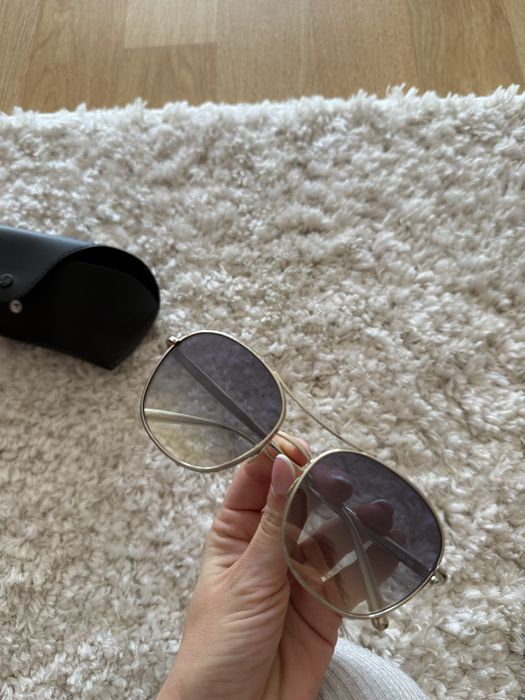 Слунчеви очила Dolce&Gabbana, Calvin Klein, Chloé, Guess