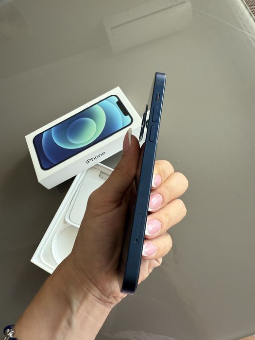 Iphone 12 Blue edition без следи от употреба