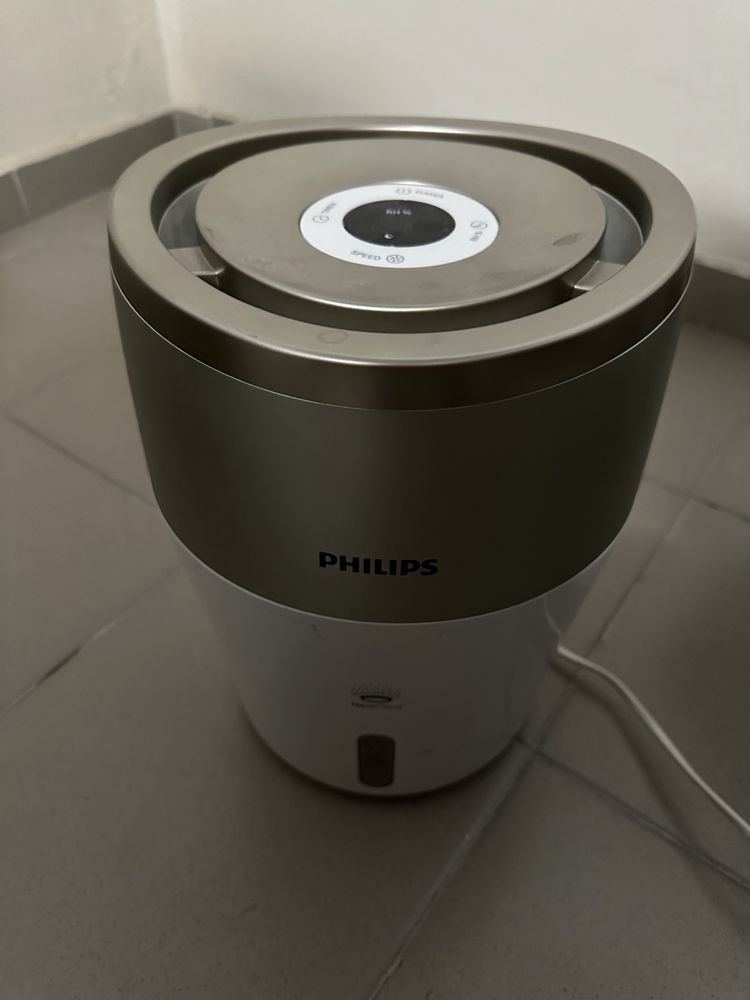 Увлажнитель воздуха/очиститель Philips HU 4803 белый.