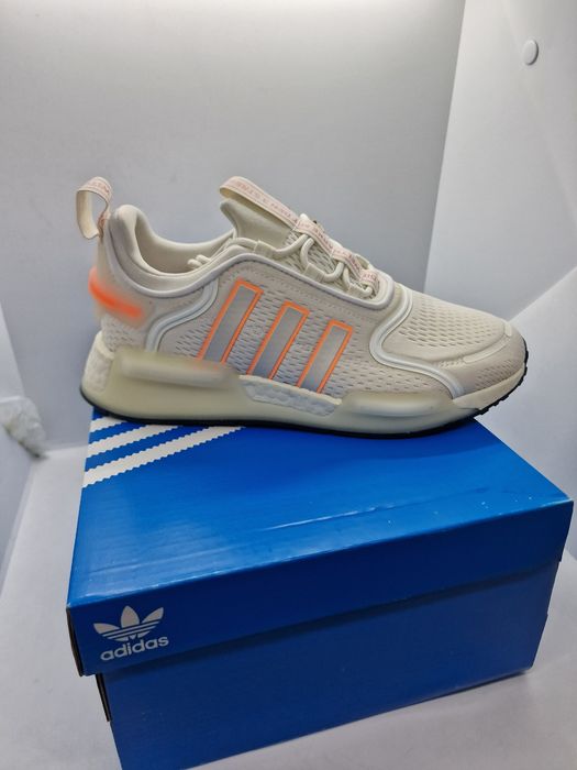Adidas NMD V3 nr. 42