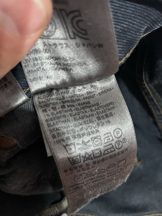 Vand blugi Levi’s Strauss marimea 30W 34L.