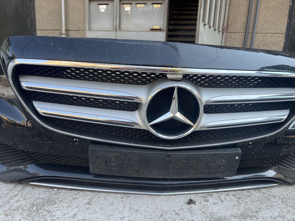 Предна броня Мерцедес Е Класа W213