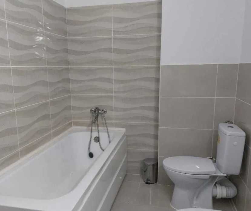 Дава се под наем Тристаен апартамент в Пловдив, Западен - 77 кв.м за 224.4 € - Снимка #2