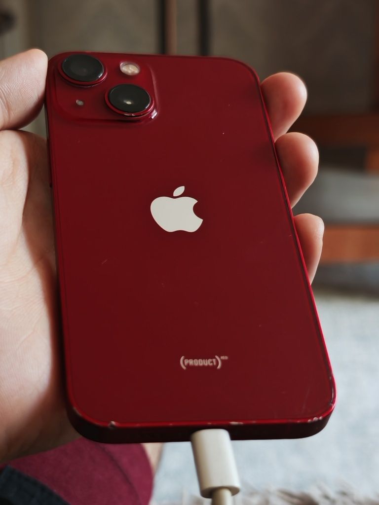 продается Iphone 13 mini