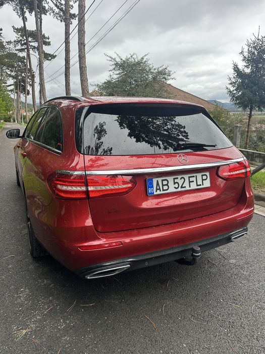 Mercedes E 220Diesel/electric