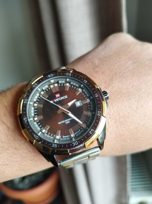 Ceas barbatesc Naviforce cu data Functional