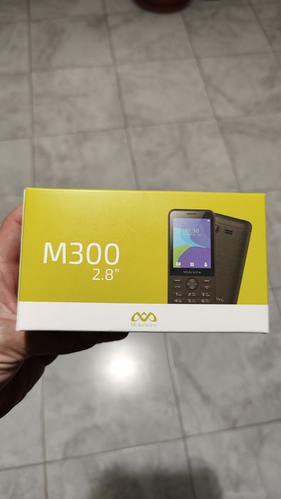 Мобилен телефон Mobiwire M300 - чисто нов