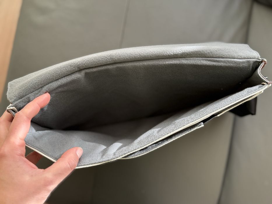 Чанта за малък лаптоп