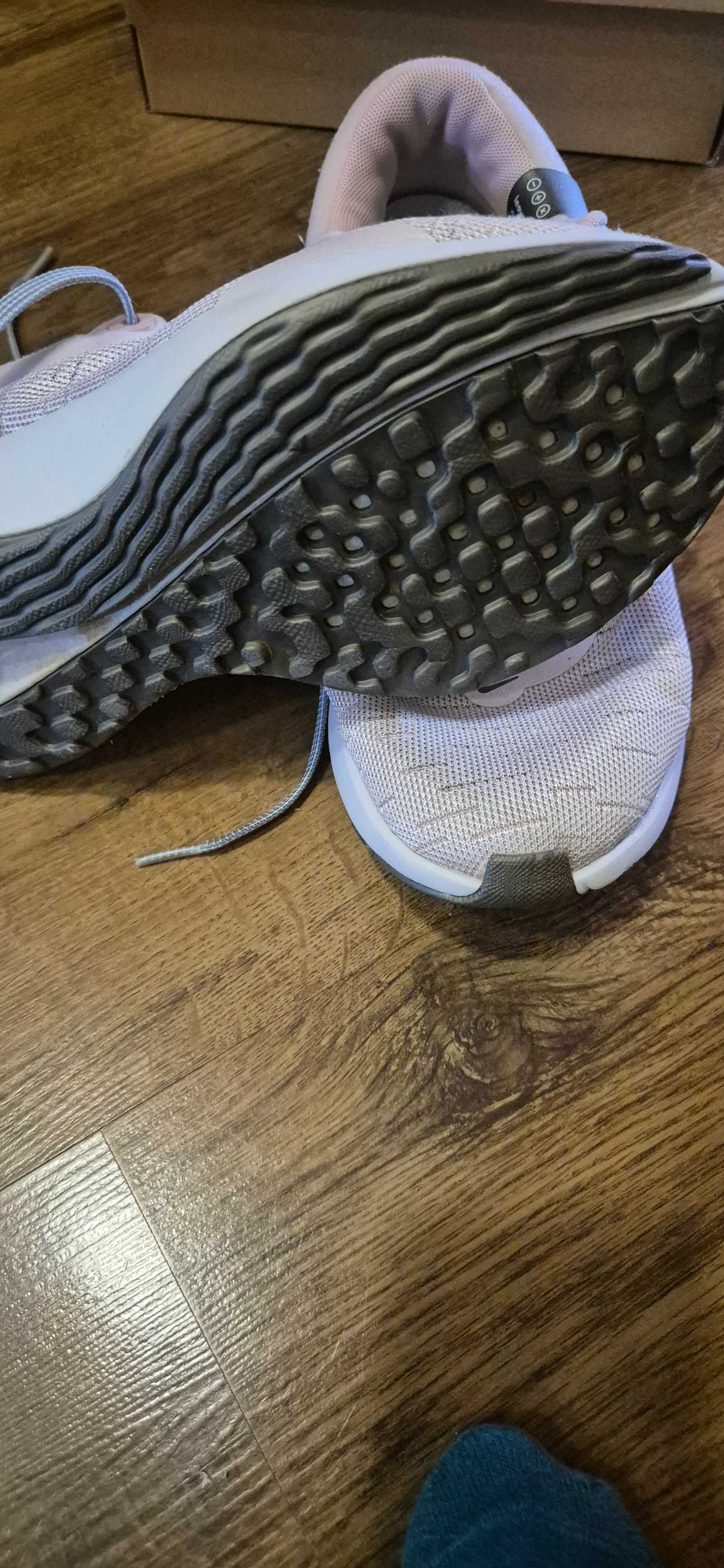 Дамски маратонки Nike 40.5'