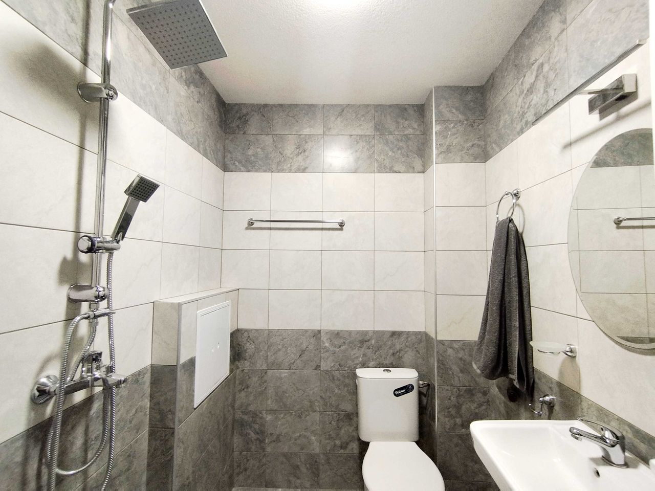Продава се Двустаен апартамент в Перник, Център - 64 кв.м за 2030 €/кв.м - Снимка #11