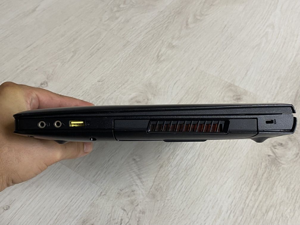 Laptop Lenovo Y510P, i5-4200M, 8Gb RAM, 250Gb SSD, 2 x 755M 2Gb