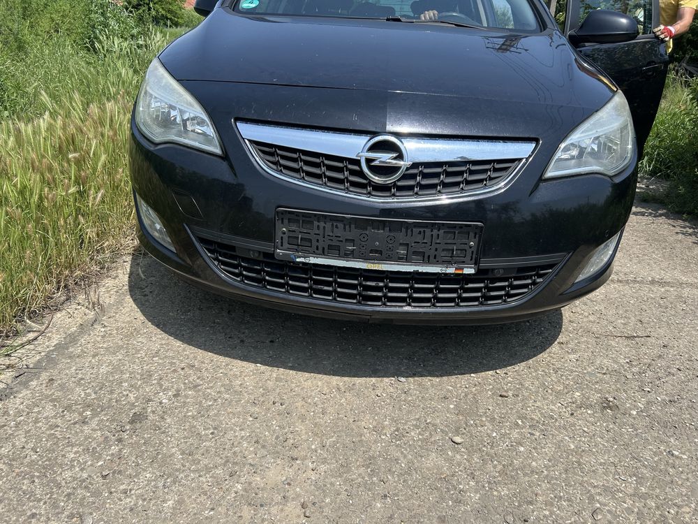 Catalizator cu galerie evacuare Opel Astra J 1.6 bezină 2012