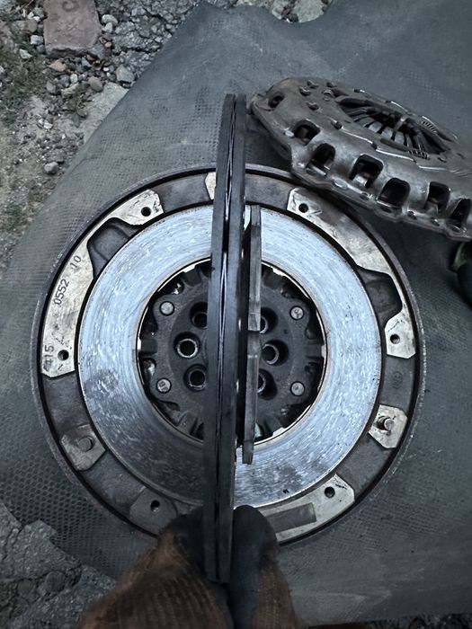 Volanta/ kit ambreiaj bmw n47/F10,F11,E90,E91,E92,E93,E87