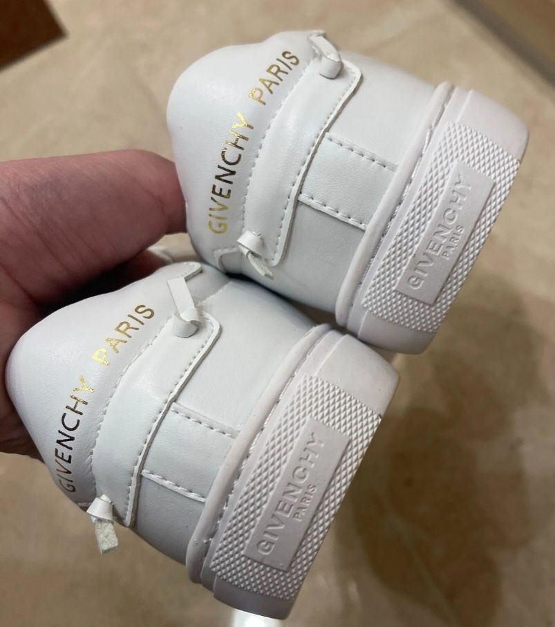 Givenchy, sneakers,38 н.