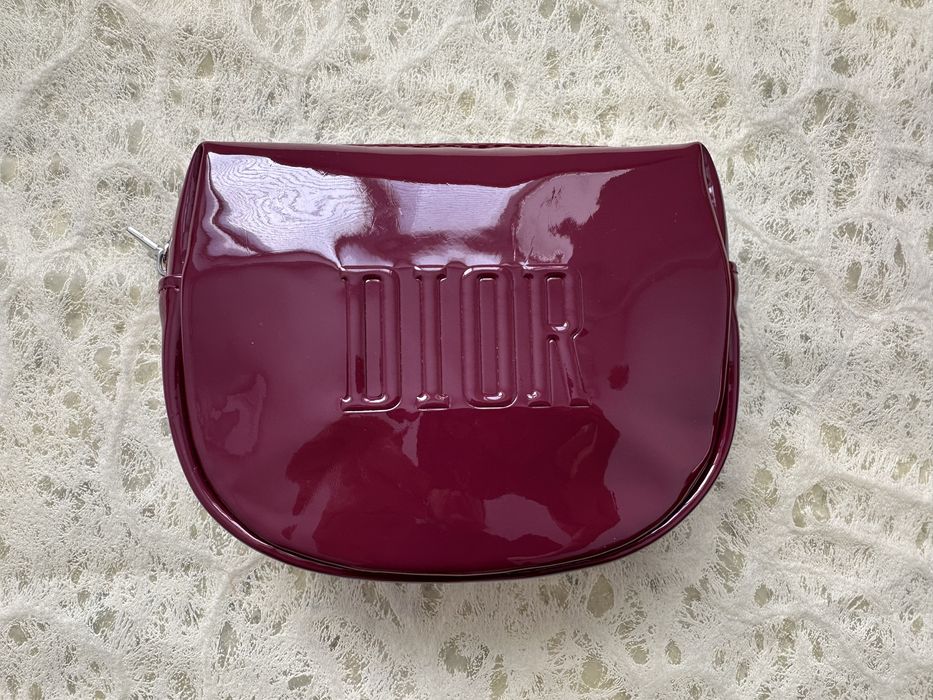 Стильная косметичка Dior