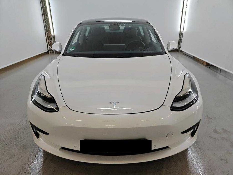 Tesla Model 3,  18.000 Eur + TVA deductibil, garantie 30.09.2028