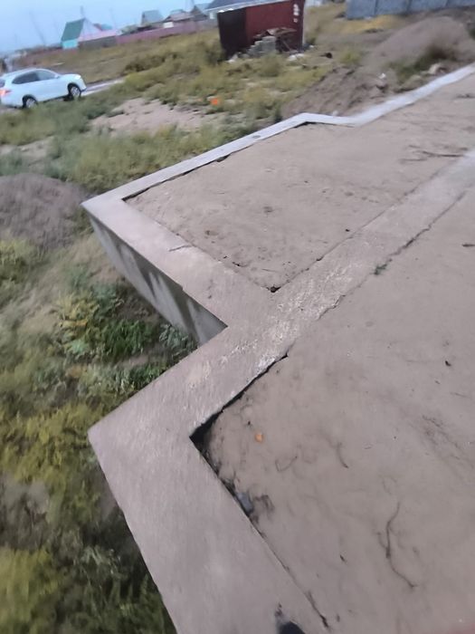 Участок,с фундаментом 10*13