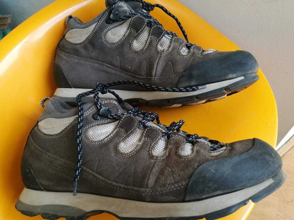 обувки clarks air active 43 нови и solomon conta grip номер 43+1/3