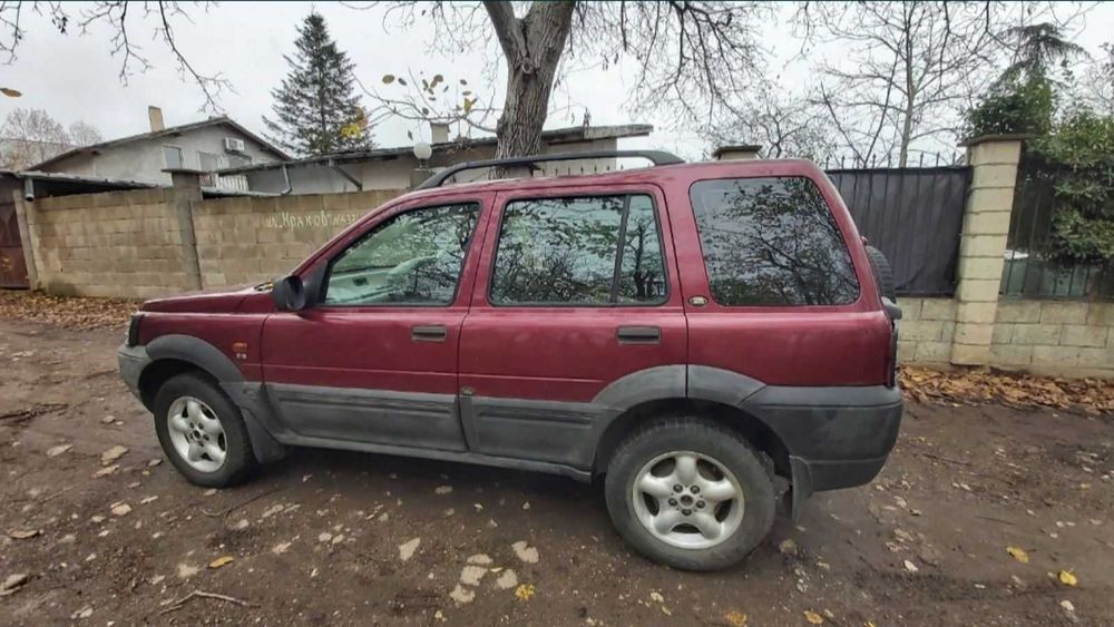 На части: Landrover Freelander