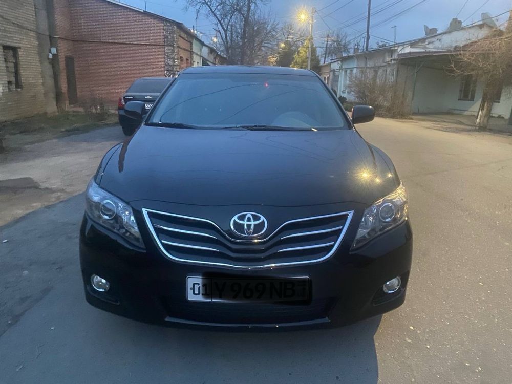 Toyota Camry 40