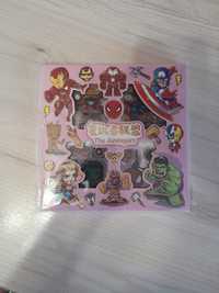 набор наклеек с персонажами Marvel