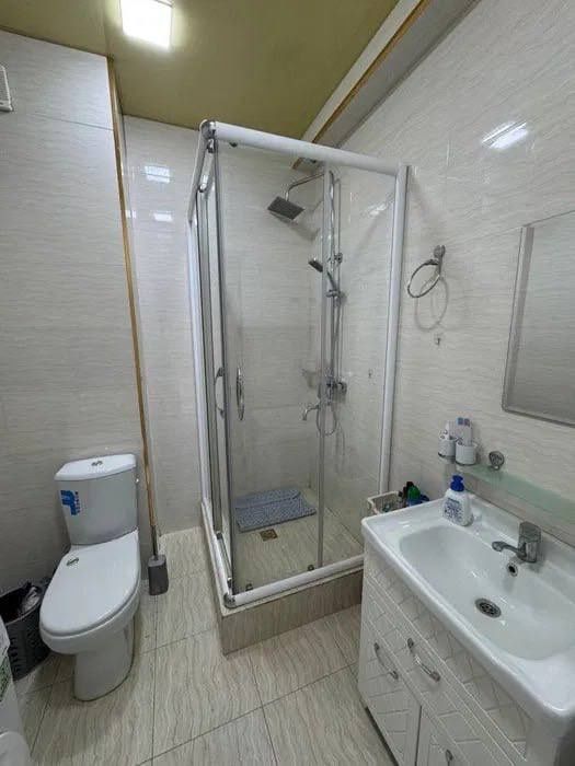 Продается 2х ком квартира, ЖК NRG Mirzo Ulugbek, ор-р: Буз базар, 43м²