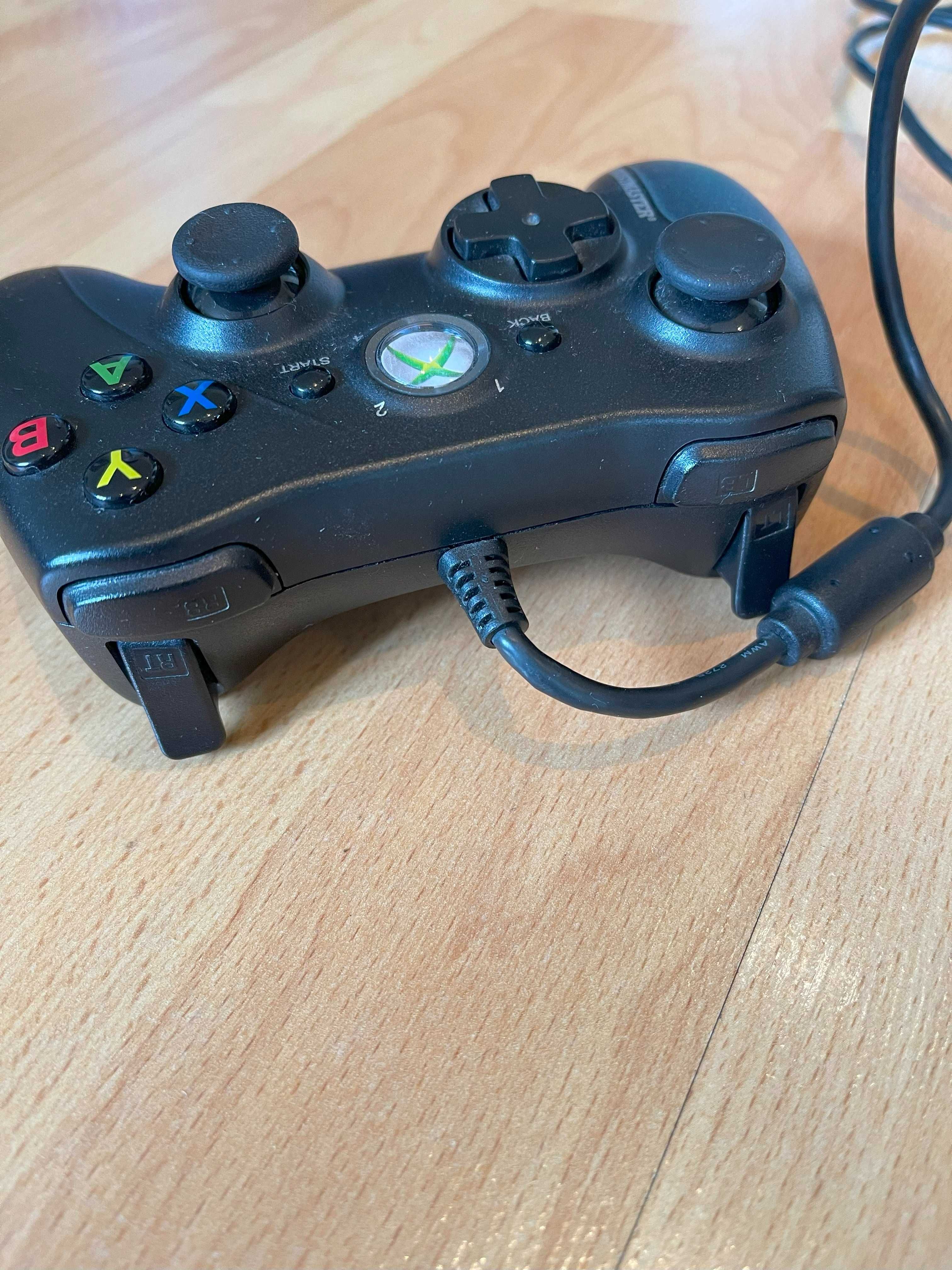 Комплект от Thrustmaster - joystick и gamepad